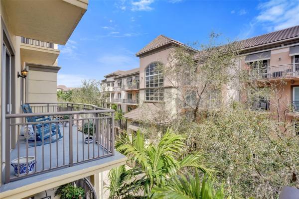 Wilton Station, 2617 NE 14th Ave #402, Wilton Manors, Florida 33334, image 2
