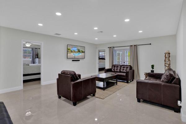 14321 NW 14th Dr, Unincorporated Dade County, Florida 33167, image 1