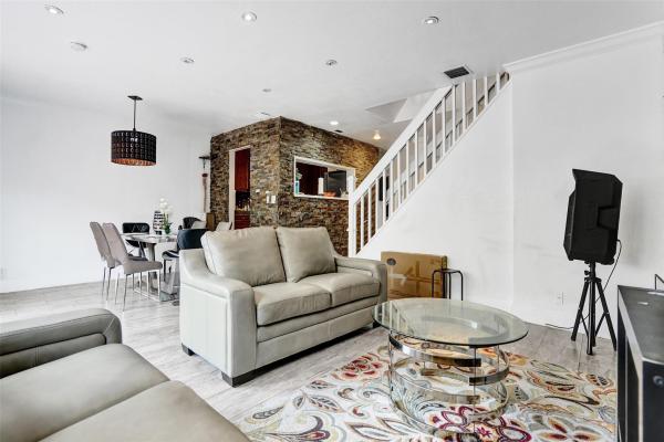 8226 NW 8th Pl #6, Fort Lauderdale, Florida 33324, image 1