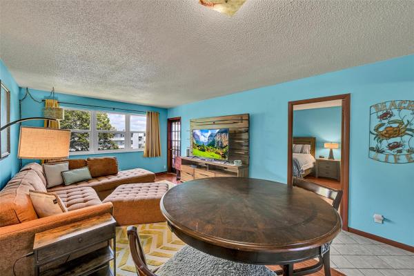Sheridan Lakes, 2223 Park Ln #302, Hollywood, Florida 33021, image 2