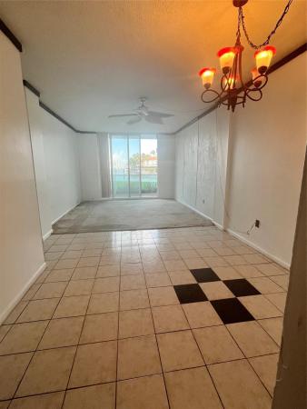 Stratford House, 2841 NE 163rd St #102, North Miami Beach, Florida 33160, image 1