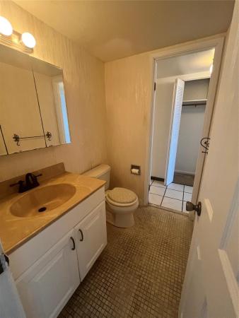Stratford House, 2841 NE 163rd St #102, North Miami Beach, Florida 33160, image 1