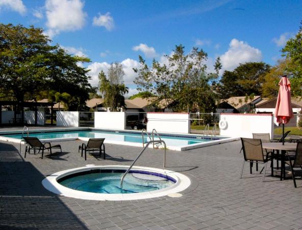 6450 Pinehurst Cir, Fort Lauderdale, Florida 33321, image 1