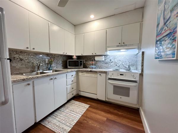 Bay Colony Club, 6239 Bay Club Dr #1, Fort Lauderdale, Florida 33308, image 2