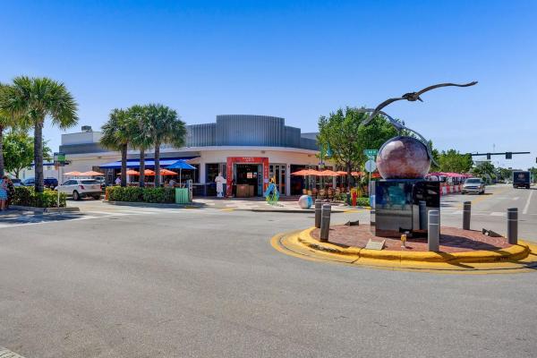 Beverly Shores, 260 Allenwood Dr, Lauderdale By The Sea, Florida 33308, image 3