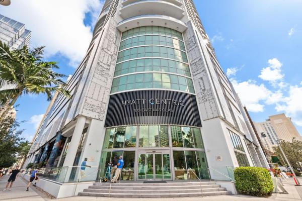 100 Las Olas, 100 E Las Olas Blvd #2404, Fort Lauderdale, Florida 33301, image 3