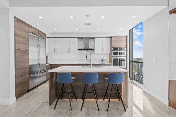 100 Las Olas, 100 E Las Olas Blvd #2404, Fort Lauderdale, Florida 33301, image 2