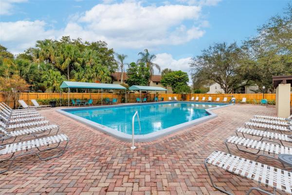 Karanda Village 1, 3441 Cocoplum Cir #3421, Coconut Creek, Florida 33063, image 1