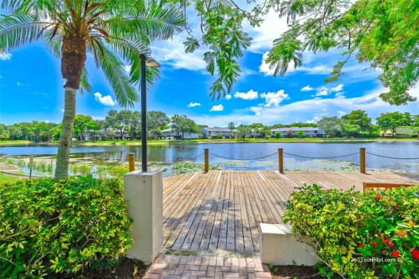 Karanda Village 1, 3441 Cocoplum Cir #3421, Coconut Creek, Florida 33063, image 2