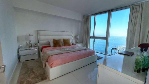 Icon Brickell Tower 3, 485 Brickell Ave #3608, Miami, Florida 33131, image 1