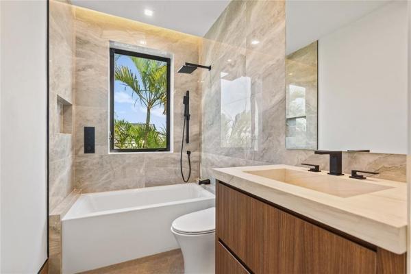 Coral Key Villas, 2441 NE 48th Ct, Lighthouse Point, Florida 33064, image 1