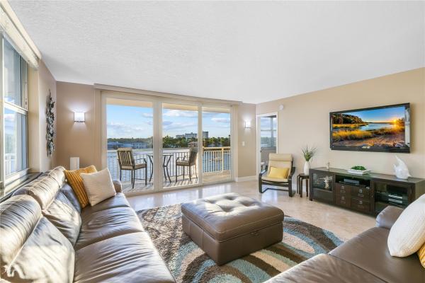 Bayshore Towers, 511 Bayshore Dr #501, Fort Lauderdale, Florida 33304, image 2