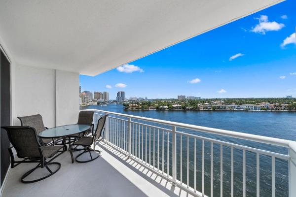 Bayshore Towers, 511 Bayshore Dr #904, Fort Lauderdale, Florida 33304, image 2