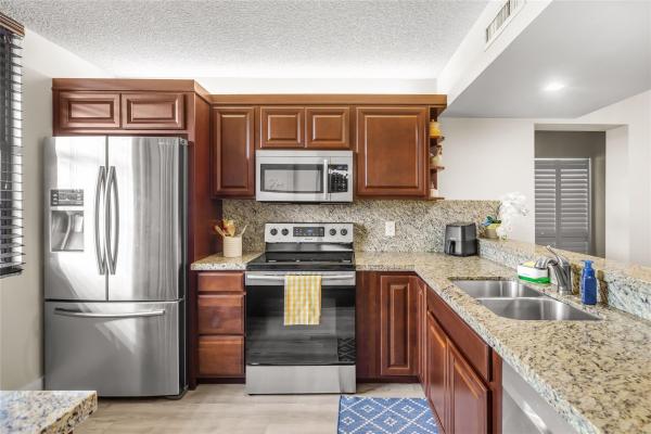 Whitehall 2 Of Pine Island Ridge, 1719 Whitehall Dr #406, Davie, Florida 33324, image 1