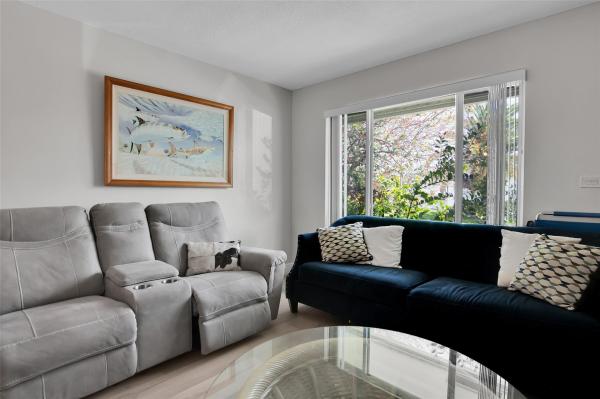 Mainlands Of Tamarac Lakes, 4905 NW 47th Ave, Tamarac, Florida 33319, image 1