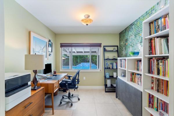 Tropical Manors, 500 NE 28th Dr, Wilton Manors, Florida 33334, image 1