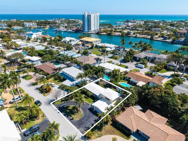 Lighthouse Point Residential, 2630 NE 25th St, Lighthouse Point, Florida 33064, image 1
