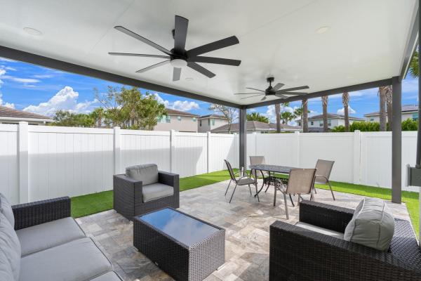 Veleiros At Crystal Lake, 4224 Marina Way, Deerfield Beach, Florida 33064, image 1