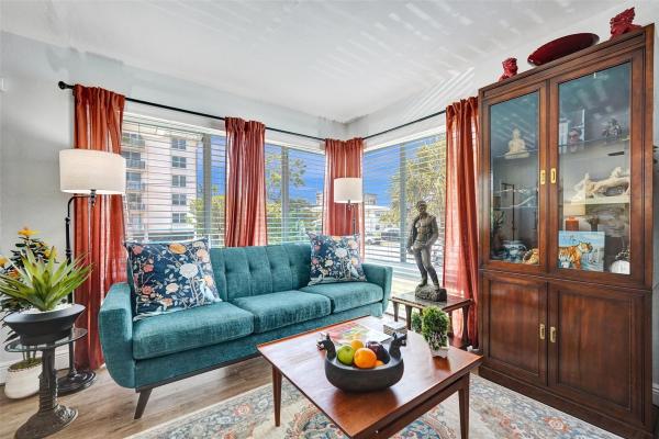 Cliff Lake Villas, 1055 SE 15th St #14C, Fort Lauderdale, Florida 33316, image 3