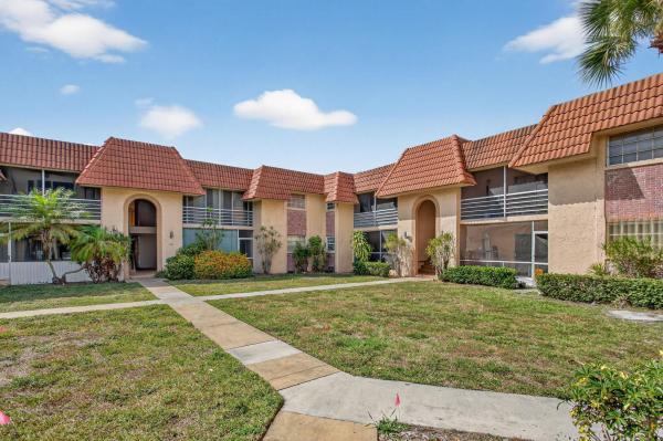 Forest Hills Park Estates, 8105 NW 27th St #3, Coral Springs, Florida 33065, image 2