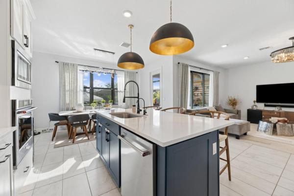 Oak Tree, 4482 Silverwood Ln, Fort Lauderdale, Florida 33309, image 1