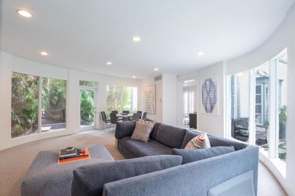 Stotesbury Park, 361 Crescent Dr, Palm Beach, Florida 33480, image 2