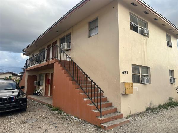Raders, 693 SW 5th St, Belle Glade, Florida 33430, image 3