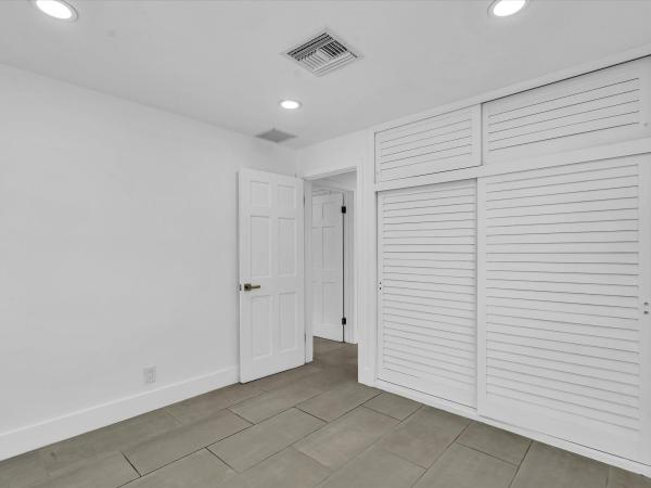 Stirling Lake, 5710 SW 54th Ct, Davie, Florida 33314, image 3