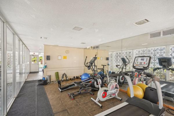 Avon At River Shores, 3040 NE 16th Ave #402, Oakland Park, Florida 33334, image 3