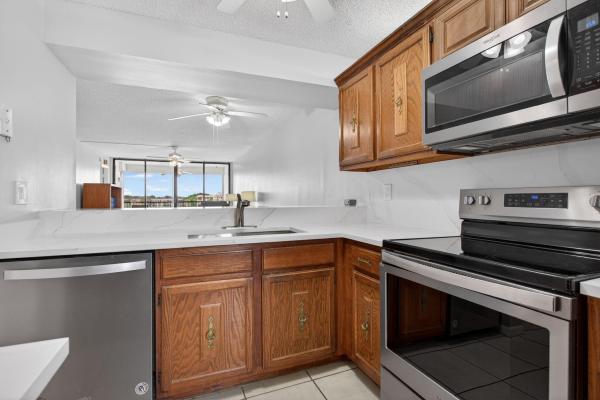 6239 Coral Lake Dr #403, Pompano Beach, Florida 33063, image 1