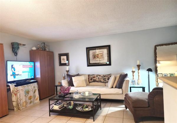 Hampton Gardens, 804 SE 7th St #101, Deerfield Beach, Florida 33441, image 1