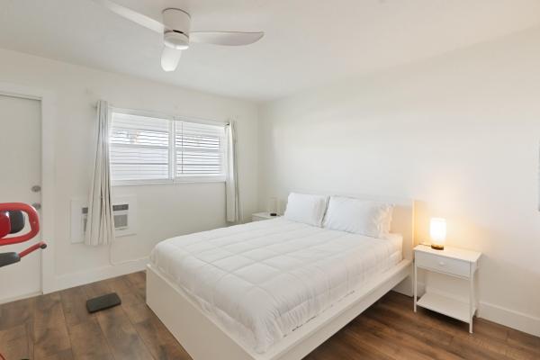 Hampshire Gardens, 2520 S Federal Hwy #12-A, Boynton Beach, Florida 33435, image 1