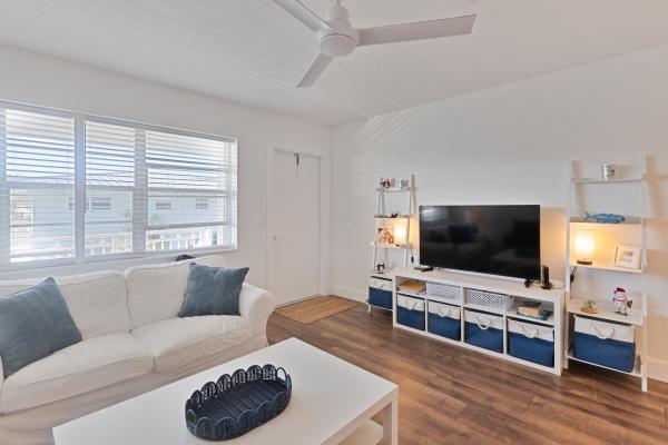 Hampshire Gardens, 2520 S Federal Hwy #0121, Boynton Beach, Florida 33435, image 2
