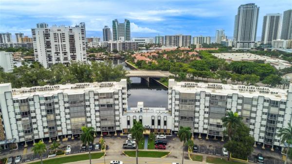 Fairways Riviera, 300 Diplomat Pkwy #309, Hallandale Beach, Florida 33009, image 1