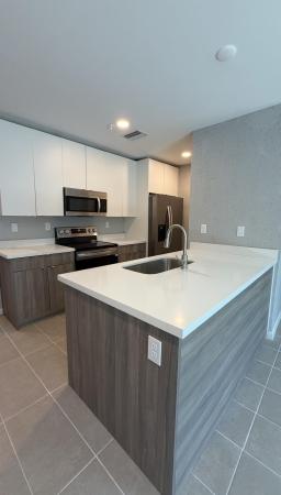 2511 Pierce St #3, Hollywood, Florida 33020, image 2