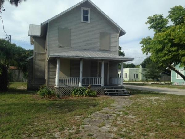 Fort Pierce Residential, 1219 Delaware Ave, Fort Pierce, Florida 34950, image 2