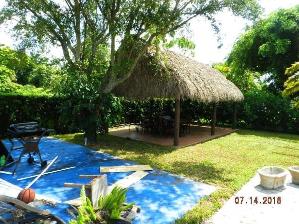 New Continental, 10021 SW 80th Ave, Kendall, Florida 33156, image 2