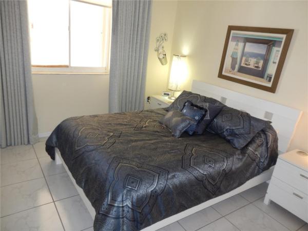 Les Pelicans, 18260 N Bay Rd #316, Sunny Isles Beach, Florida 33160, image 1