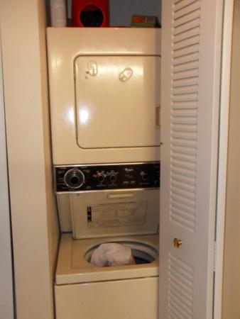 Villas Of Bonaventure, 447 Lakeview Dr #3, Weston, Florida 33326, image 1