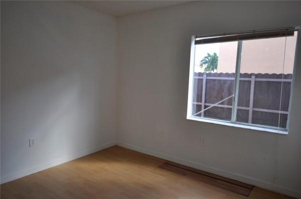 Lago Mar South, 15819 SW 84th St, Kendall, Florida 33193, image 2
