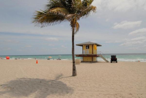 Hollywood Towers, 3111 N Ocean Dr #1011, Hollywood, Florida 33019, image 2