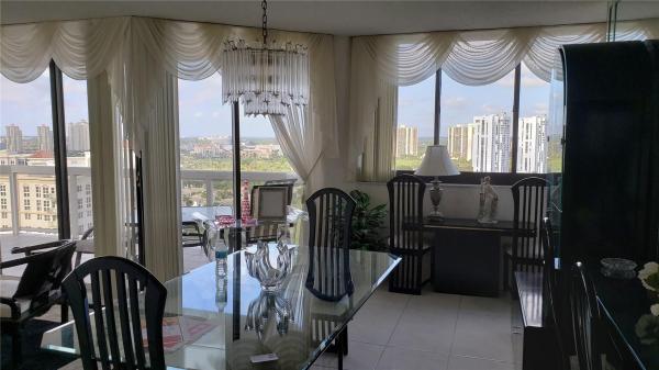 The Landmark, 20185 E Country Club Dr #2005, Aventura, Florida 33180, image 2