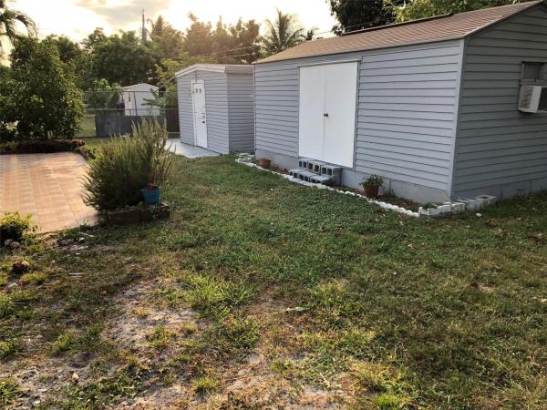 Norwood, 325 NW 189th St, Miami Gardens, Florida 33169, image 2