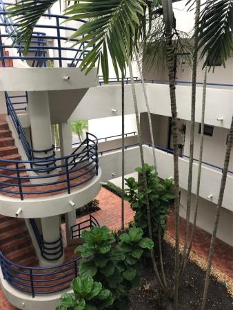 Spinnaker Bay, 21085 NE 34th Ave #304-1, Aventura, Florida 33180, image 3