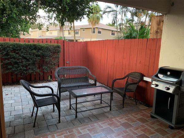 Southbridge West At Pembroke Pointe, 10717 NW 10th St, Pembroke Pines, Florida 33026, image 1