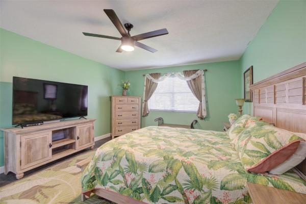 Summertree Village, 601 Ives Dairy Rd #105-8, Ives Estates, Florida 33179, image 1