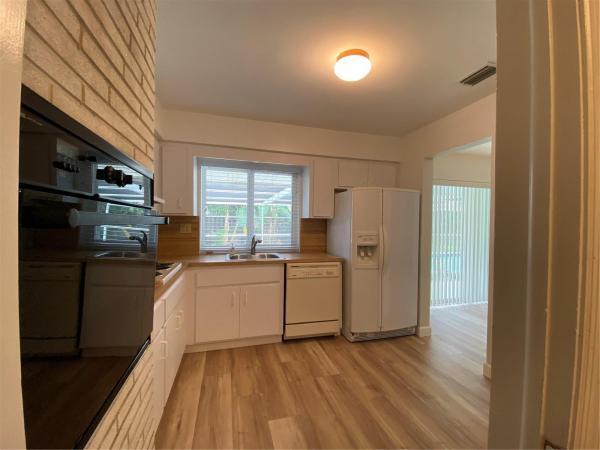 Miramar Tropical, 2411 Riviera Dr, Miramar, Florida 33023, image 2
