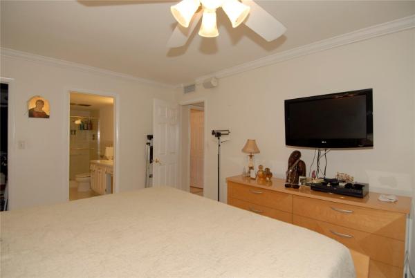 Stratford Towers, 1401 S Ocean Dr #906, Hollywood, Florida 33019, image 1