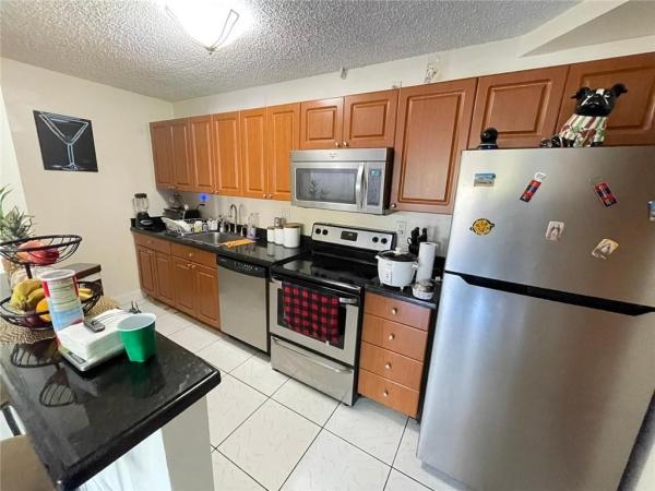 Doral Gardens, 4650 NW 79th Ave #1H, Doral, Florida 33166, image 2