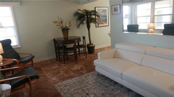 Whitehouse, 309 Crocus Ter #2, Hollywood, Florida 33019, image 3